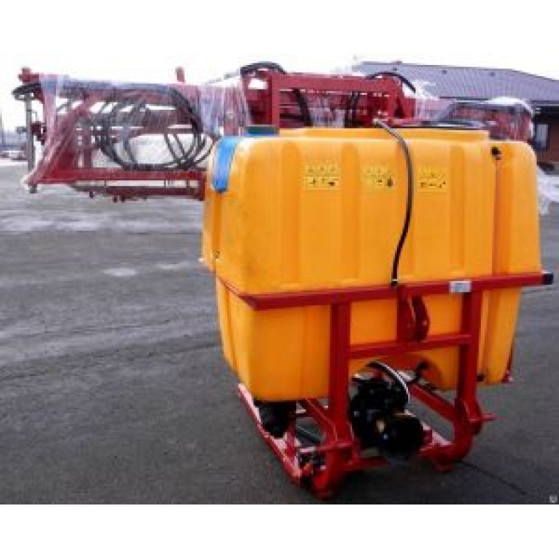 Опрыскиватель 600л-15м Demarol Польша