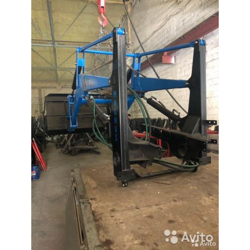Погрузчик ПКУ-0,9 М грузоподъемность 900 кг